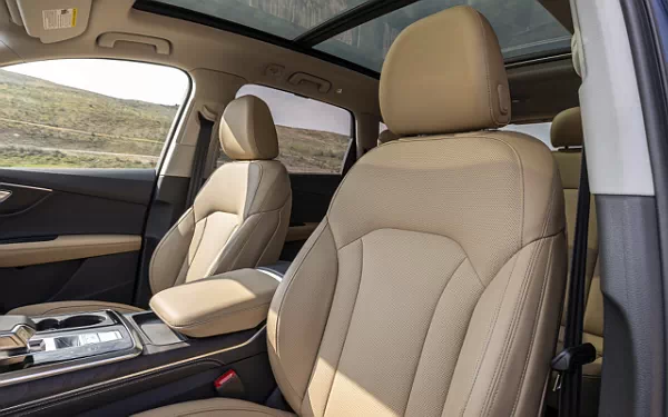   Audi Q7 55 TFSI quattro (Waitomo Blue Metallic) US-spec - 2025