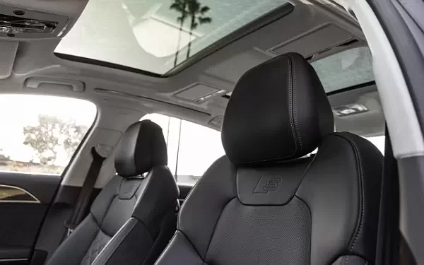   Audi S8 US-spec - 2022