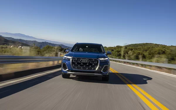   Audi SQ7 TFSI (Ascari Blue Metallic) US-spec - 2025