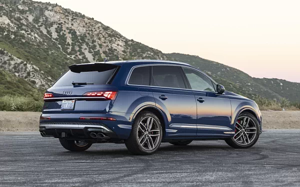   Audi SQ7 TFSI (Ascari Blue Metallic) US-spec - 2025