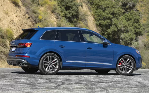   Audi SQ7 TFSI (Ascari Blue Metallic) US-spec - 2025