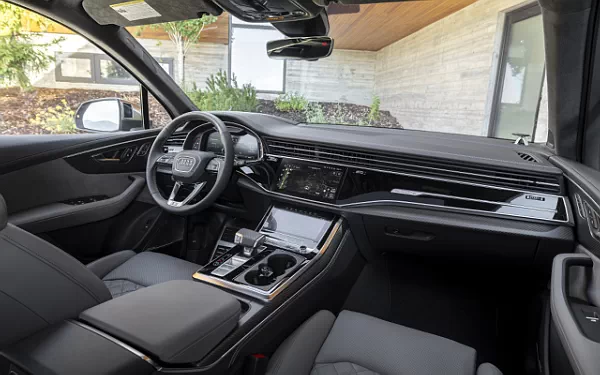   Audi SQ7 TFSI (Ascari Blue Metallic) US-spec - 2025