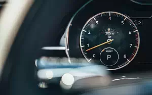   Bentley Continental GT (Cricket Ball) UK-spec - 2020