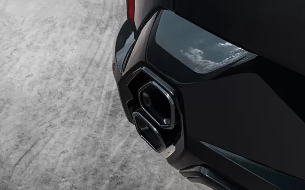   BMW XM (Black) - 2023