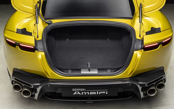   Ferrari Amalfi (Giallo Montecarlo) - 2025