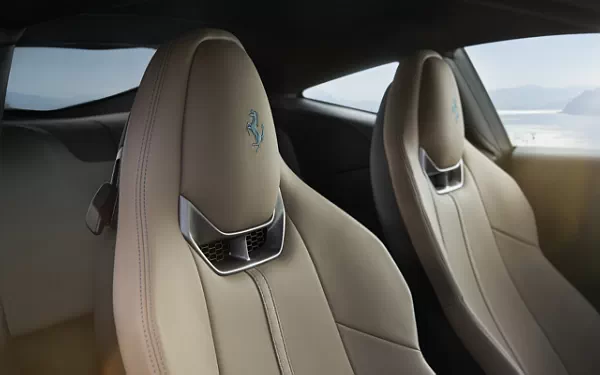   Ferrari Amalfi (Verde Costiera) - 2025