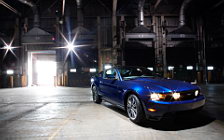   Ford Mustang - 2010