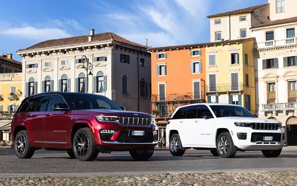   Jeep Grand Cherokee Summit Reserve 4xe EU-spec - 2022