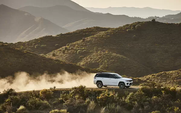   Jeep Grand Cherokee Summit Reserve 4xe EU-spec - 2023