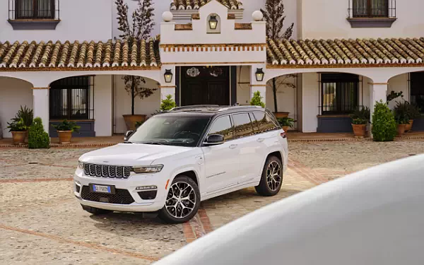   Jeep Grand Cherokee Summit Reserve 4xe EU-spec - 2023