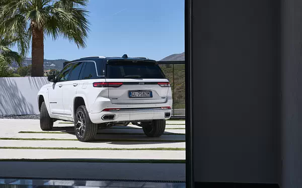   Jeep Grand Cherokee Summit Reserve 4xe EU-spec - 2023