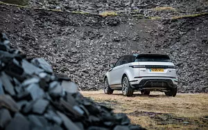   Range Rover Evoque P300 HSE R-Dynamic Black Pack UK-spec - 2019