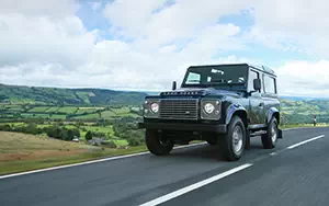   Land Rover Defender 90 Station Wagon - 2013
