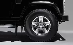   Land Rover Defender 110 Silver Pack - 2014