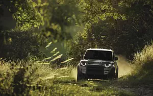   Land Rover Defender 90 D240 SE Explorer Pack - 2020