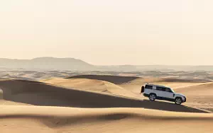   Land Rover Defender 130 P400 SE (Fuji White) - 2023