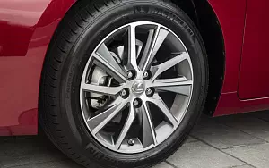   Lexus ES 300h CA-spec - 2016