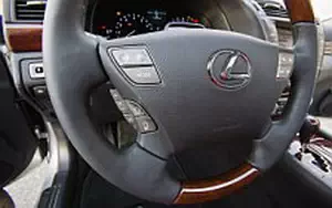   Lexus LS 460 L AWD CA-spec - 2010