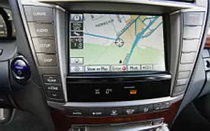   Lexus LS 600h L CA-spec - 2010