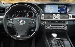   Lexus LS 460 AWD CA-spec - 2013