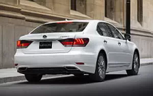   Lexus LS 600h L CA-spec - 2013