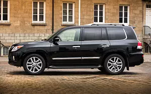   Lexus LX 570 CA-spec - 2013