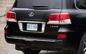   Lexus LX 570 CA-spec - 2013