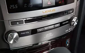   Lexus LX 570 CA-spec - 2013