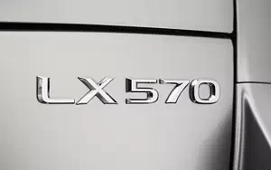   Lexus LX 570 CA-spec - 2016