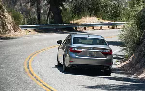   Lexus ES 350 US-spec - 2015