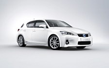   Lexus CT200h - 2010