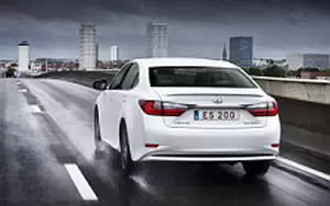   Lexus ES 200 - 2015