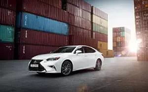   Lexus ES 200 - 2015