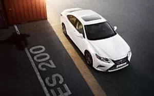   Lexus ES 200 - 2015