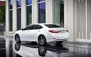   Lexus ES 200 - 2015