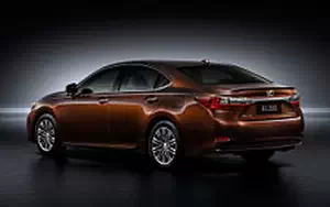   Lexus ES 200 - 2015