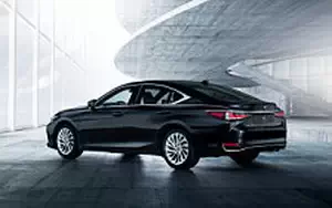   Lexus ES 250 - 2018