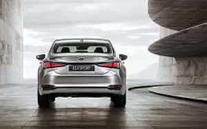   Lexus ES 300h F SPORT - 2018