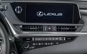   Lexus ES 300h F SPORT - 2018