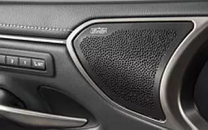   Lexus ES 300h F SPORT - 2018