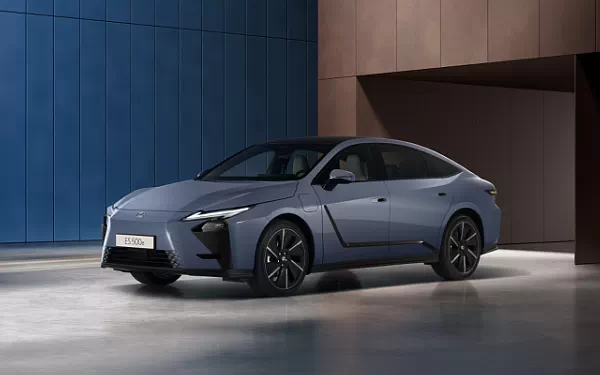   Lexus ES 500e AWD - 2025