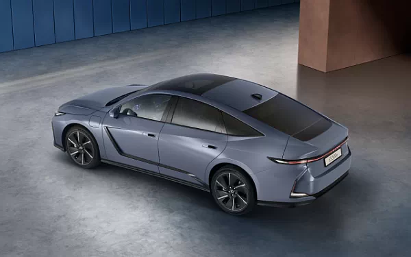   Lexus ES 500e AWD - 2025