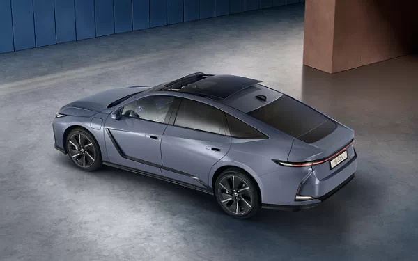   Lexus ES 500e AWD - 2025