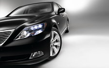   Lexus LS600h L - 2007