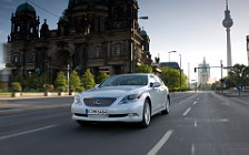   Lexus LS600h - 2007