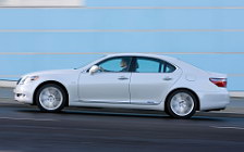   Lexus LS600h - 2007