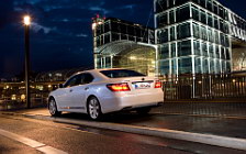   Lexus LS600h - 2007