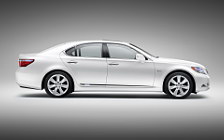   Lexus LS600h - 2007