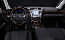   Lexus LS600h L - 2008