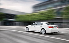   Lexus LS600h - 2009